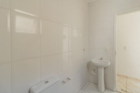 Casa para alugar com 150m², 4 quartos e 2 vagas Casa para alugar com 150m², 4 quartos e 2 vagasBanheiro