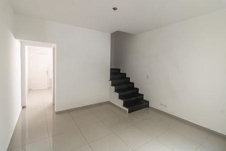 Casa para alugar com 150m², 4 quartos e 2 vagas Casa para alugar com 150m², 4 quartos e 2 vagasSala 2