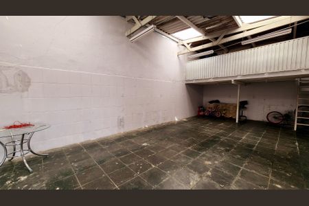 Casa à venda com 120m², 2 quartos e 1 vaga Casa à venda com 120m², 2 quartos e 1 vagaGaragem