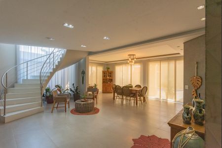 Casa para alugar com 405m², 3 quartos e 2 vagasSala