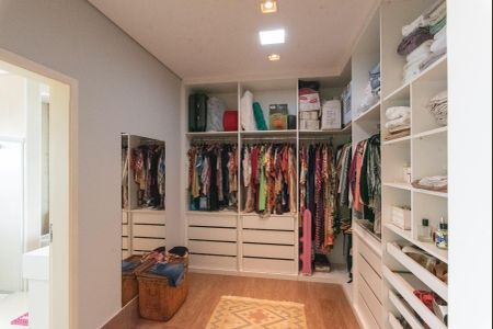 Casa para alugar com 405m², 3 quartos e 2 vagasCloset da Suíte 3