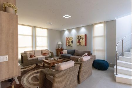 Casa para alugar com 405m², 3 quartos e 2 vagasSala