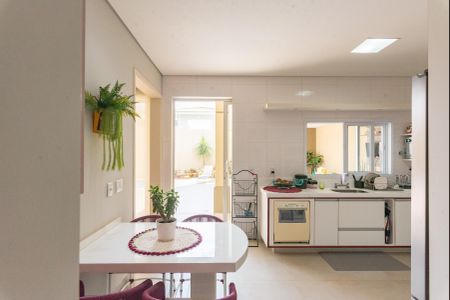 Casa para alugar com 405m², 3 quartos e 2 vagasCozinha