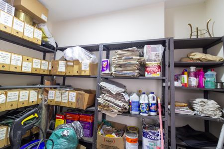 Casa à venda com 208m², 6 quartos e 4 vagas Casa à venda com 208m², 6 quartos e 4 vagasQuarto 3