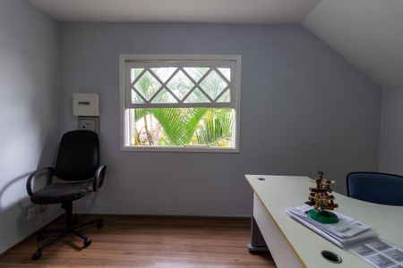 Casa à venda com 208m², 6 quartos e 4 vagas Casa à venda com 208m², 6 quartos e 4 vagasQuarto 5