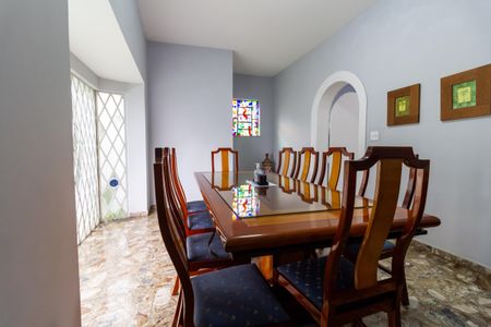 Casa à venda com 208m², 6 quartos e 4 vagas Casa à venda com 208m², 6 quartos e 4 vagasSala de Jantar