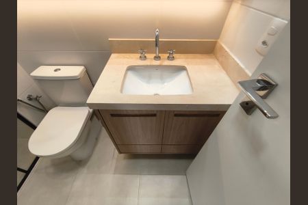 Apartamento à venda com 170m², 2 quartos e 2 vagasBnaheiro da Suíte 2