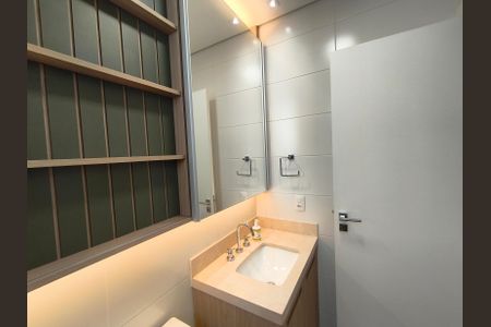 Apartamento à venda com 170m², 2 quartos e 2 vagasBnaheiro da Suíte 1