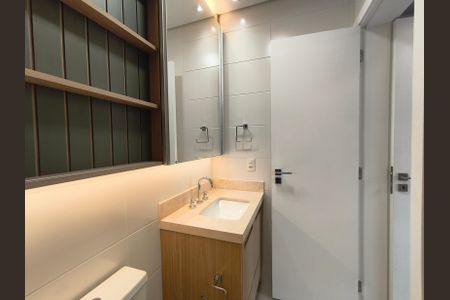 Apartamento à venda com 170m², 2 quartos e 2 vagasBnaheiro da Suíte 2