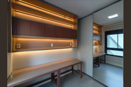 Apartamento à venda com 170m², 2 quartos e 2 vagasSuíte 2