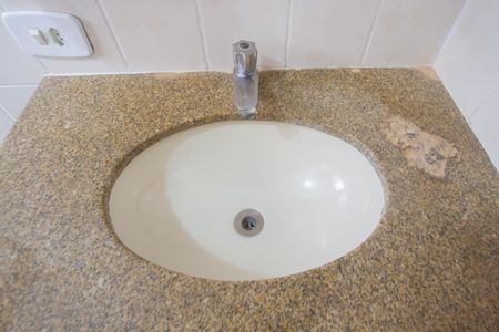 Apartamento à venda com 65m², 2 quartos e 1 vaga Apartamento à venda com 65m², 2 quartos e 1 vagaBanheiro