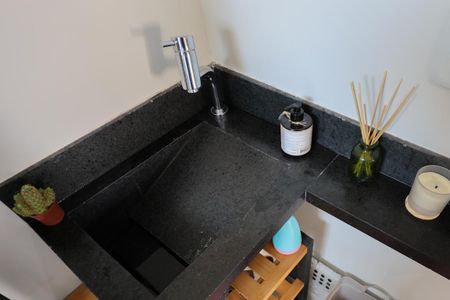 Apartamento à venda com 65m², 2 quartos e 1 vaga Apartamento à venda com 65m², 2 quartos e 1 vagaBanheiro