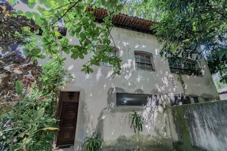 Casa à venda com 550m², 3 quartos e 6 vagasFachada da Casa