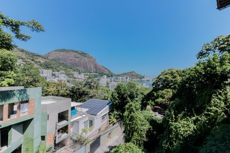 Casa à venda com 550m², 3 quartos e 6 vagasVista da Varanda da Sala