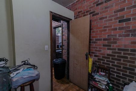 Casa à venda com 550m², 3 quartos e 6 vagasQuarto de Serviço