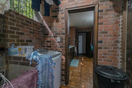 Casa à venda com 550m², 3 quartos e 6 vagasÁrea de Serviço