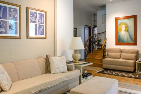 Casa à venda com 469m², 3 quartos e 4 vagasSala