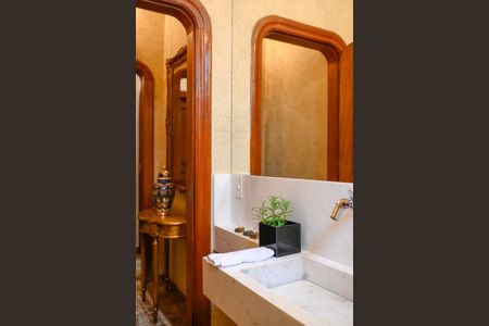 Casa à venda com 469m², 3 quartos e 4 vagasLavabo