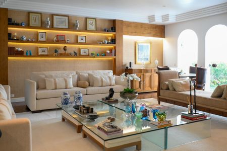 Casa à venda com 469m², 3 quartos e 4 vagasSala