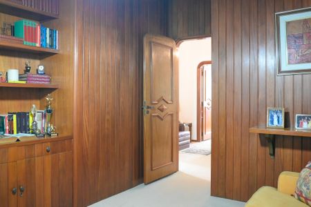 Casa à venda com 469m², 3 quartos e 4 vagasEscritório