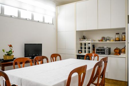 Casa à venda com 469m², 3 quartos e 4 vagasCopa