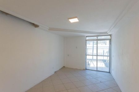 Apartamento à venda com 115m², 2 quartos e 1 vagaSala