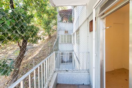 Apartamento à venda com 115m², 2 quartos e 1 vagaVaranda Quarto 1