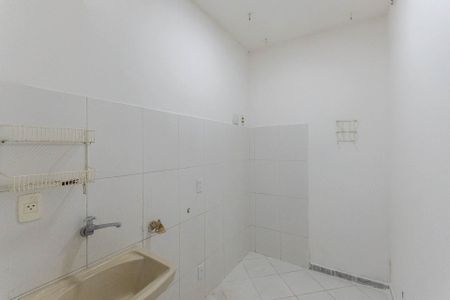 Apartamento à venda com 115m², 2 quartos e 1 vagaÁrea de Serviço