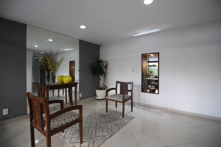 Apartamento à venda com 96m², 4 quartos e 1 vagaHall Social