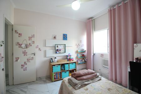 Apartamento à venda com 96m², 4 quartos e 1 vagaQuarto 2