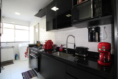 Apartamento à venda com 96m², 4 quartos e 1 vagaCozinha