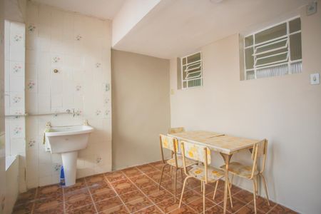 Casa à venda com 120m², 2 quartos e 1 vaga Casa à venda com 120m², 2 quartos e 1 vagaÁrea de Serviço