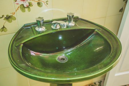 Casa à venda com 120m², 2 quartos e 1 vaga Casa à venda com 120m², 2 quartos e 1 vagaBanheiro