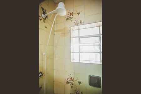 Casa à venda com 120m², 2 quartos e 1 vaga Casa à venda com 120m², 2 quartos e 1 vagaBanheiro