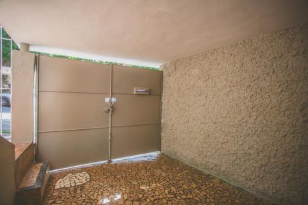 Casa à venda com 120m², 2 quartos e 1 vaga Casa à venda com 120m², 2 quartos e 1 vagaGaragem