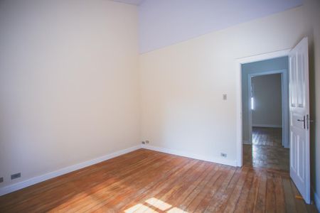 Casa à venda com 120m², 2 quartos e 1 vaga Casa à venda com 120m², 2 quartos e 1 vagaQuarto 1