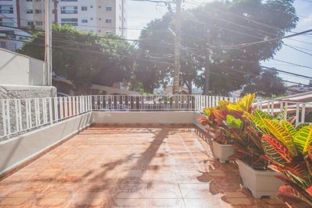 Casa à venda com 120m², 2 quartos e 1 vaga Casa à venda com 120m², 2 quartos e 1 vagaVista