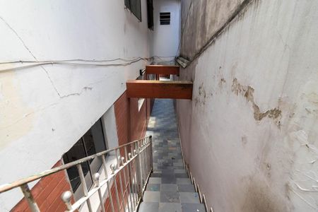Casa à venda com 180m², 4 quartos e 2 vagasCorredor Lateral