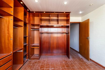 Casa à venda com 180m², 4 quartos e 2 vagasQuarto 1