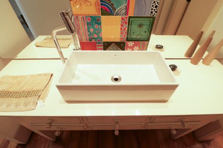 Casa à venda com 450m², 3 quartos e 3 vagas Casa à venda com 450m², 3 quartos e 3 vagasLavabo