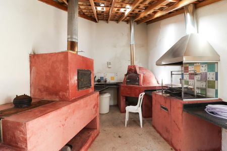 Casa à venda com 450m², 3 quartos e 3 vagas Casa à venda com 450m², 3 quartos e 3 vagasChurrasqueira e Área de Serviço