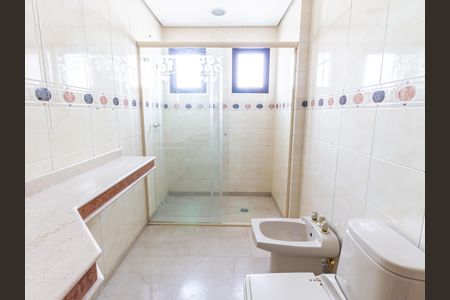 Apartamento à venda com 234m², 4 quartos e 4 vagas Apartamento à venda com 234m², 4 quartos e 4 vagasBanheiro