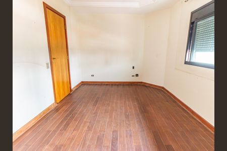 Apartamento à venda com 234m², 4 quartos e 4 vagas Apartamento à venda com 234m², 4 quartos e 4 vagasSuíte 2