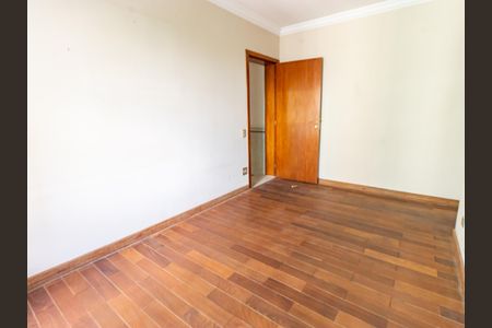 Apartamento à venda com 234m², 4 quartos e 4 vagas Apartamento à venda com 234m², 4 quartos e 4 vagasSala de TV