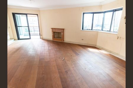 Apartamento à venda com 234m², 4 quartos e 4 vagas Apartamento à venda com 234m², 4 quartos e 4 vagasSala