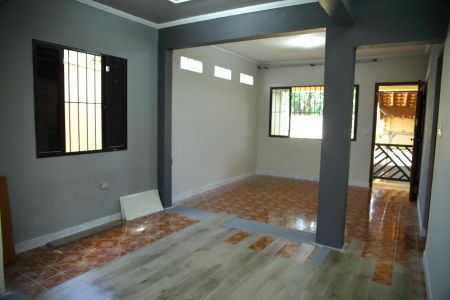 Casa para alugar com 560m², 4 quartos e 2 vagasSala