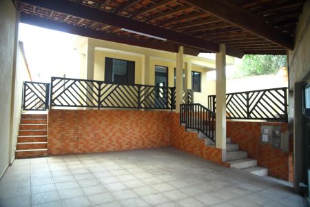 Casa para alugar com 560m², 4 quartos e 2 vagasGaragem