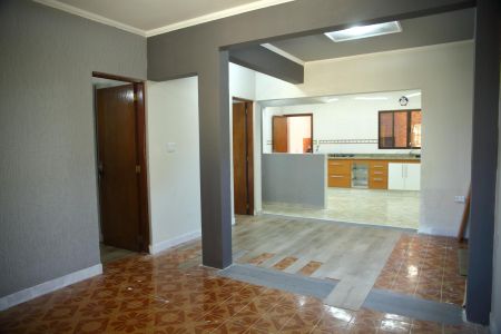 Casa para alugar com 560m², 4 quartos e 2 vagasSala