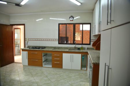 Casa para alugar com 560m², 4 quartos e 2 vagasCozinha
