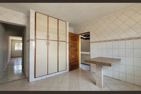 Casa à venda com 161m², 2 quartos e 2 vagasCozinha